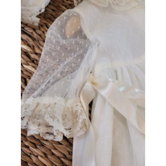 FALDON BAUTIZO TUL PLUMETI MANGA LARGA CON CAPOTA LAZO LATERAL beige x
