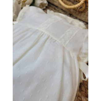 PELELE BAUTIZO PLUMETI PEQ. CON BASE TUL CON CAPOTA beige x