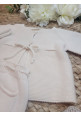 CONJUNTO BEBE TRICOT REBECA DOS BOTONES CON CULETIN BOLSILLO CREAM crema