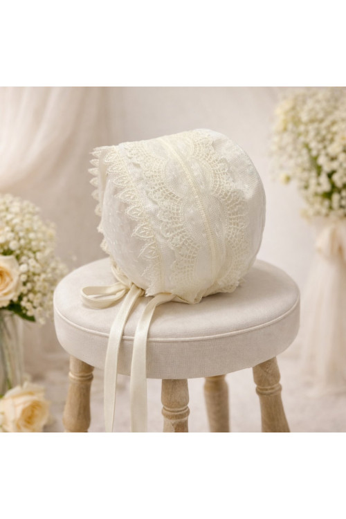 PELELE BAUTIZO TUL MANGA LARGA FORRADO BEIGE CON PUNTILLA GRANDE CENTRAL CON CAPOTA beige-bco roto