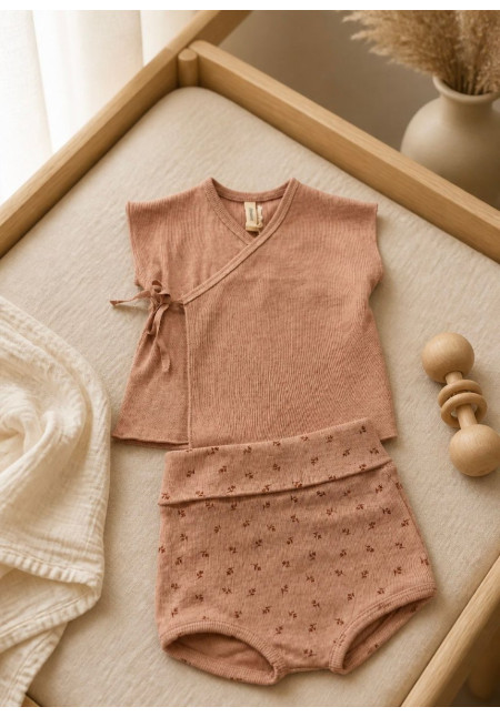 Conjunto camiseta cruzada manga corta + culotte. SMILE BLOOM OPAL Conjunto camiseta cruzada manga corta + culotte. SMILE BLOOM OPAL