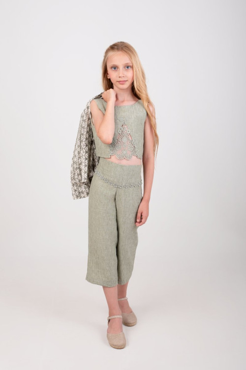 Conjunto Dos Piezas Niña. Color Kaki  W