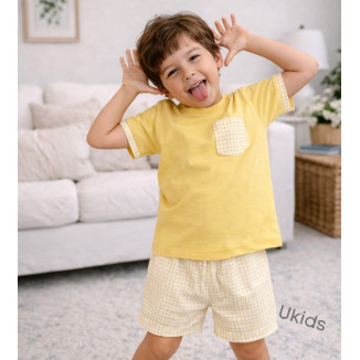 Camiseta Y Bermudas Color Amarillo